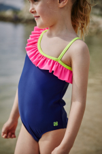 Petite fille portant un maillot de bain une-pièce Java Fluo Color Block