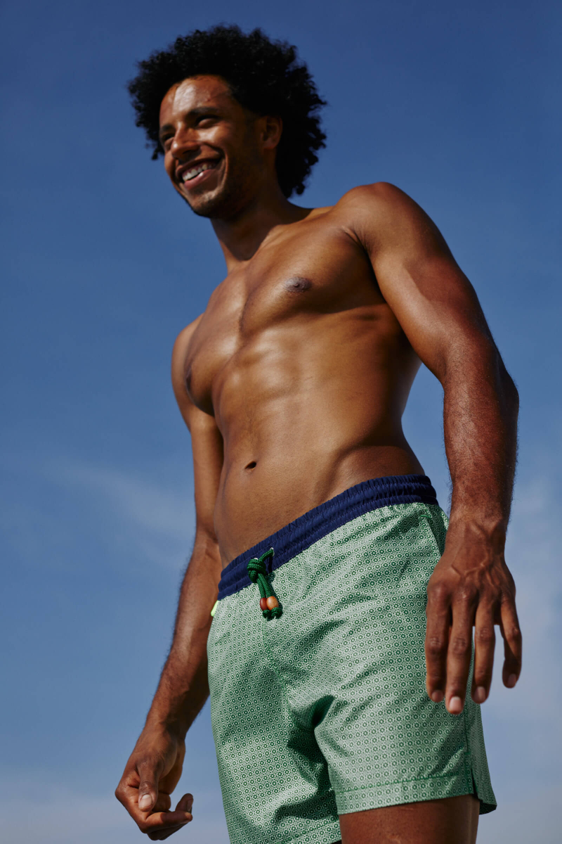 Homme portant un maillot de bain au séchage ultra rapide Khaki Azulejos