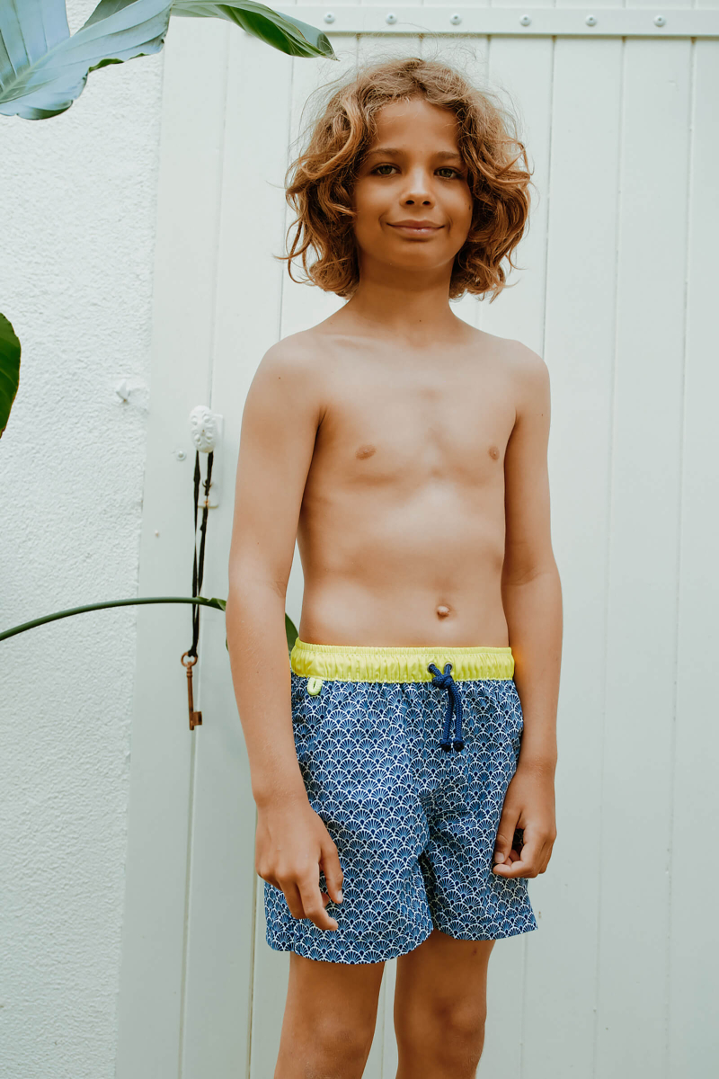 Garçon portant un maillot de bain à ceinture élastique Meno Nagoya